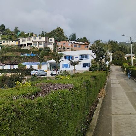 Hotel Colina Los Robles Gachancipa 외부 사진